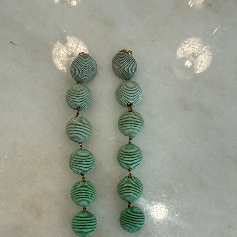 Chic Green Spiral Drop Earrings